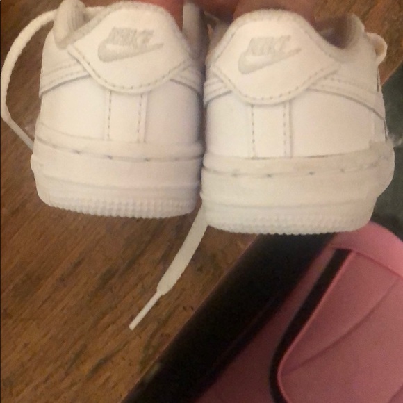 Infant White UPS - Picture 4 of 5